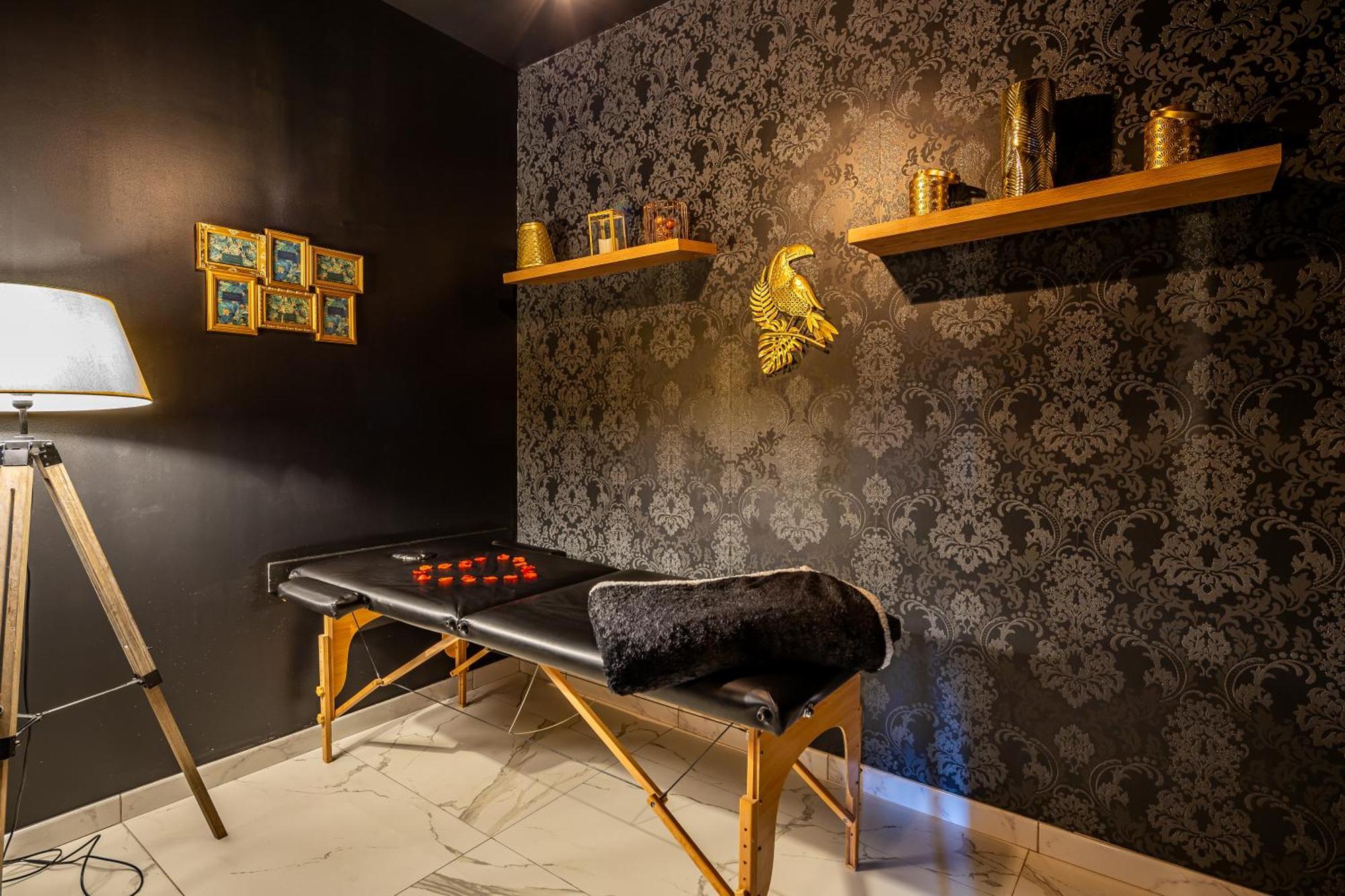 Sweet Secret'S Jacuzzi Hotel Le Breuil  ภายนอก รูปภาพ